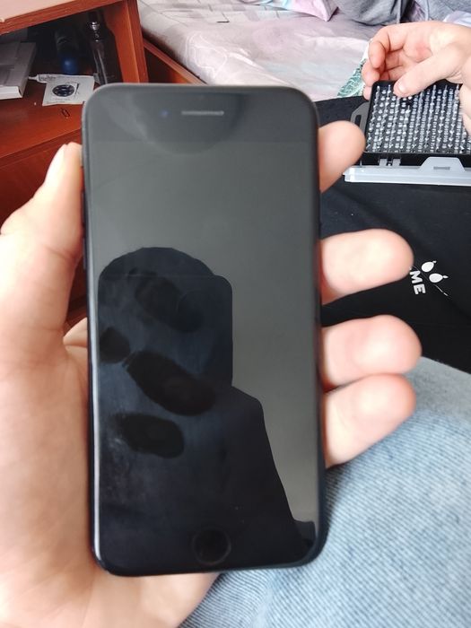 Айфон 7 хорошее сотояние