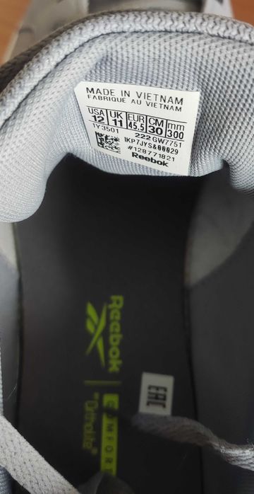 Кроссовки Reebok размер 44-45
