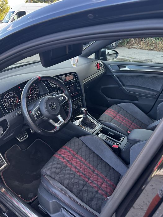 Vănd/Schimb Golf VII 7.5 GTI TCR