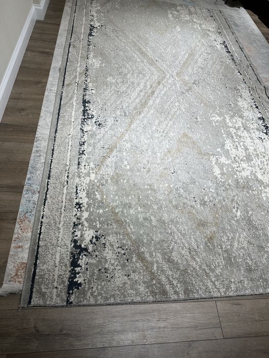 Ковер дорожка өте жаксы жағдайда тап таза