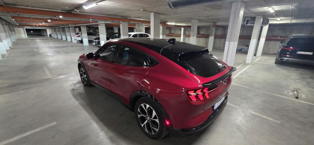 Ford Mustang Mach e, PREMIUM +,92kw 4x4