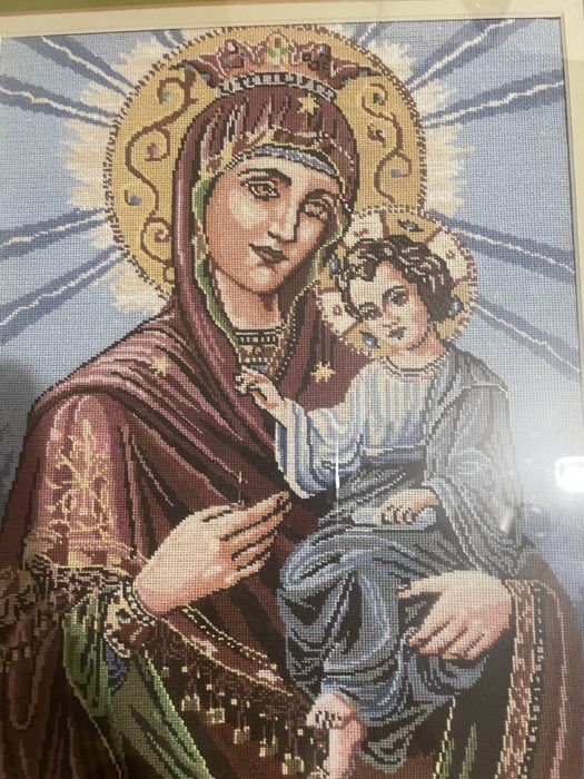 Goblen cusut manual – Maica Domnului cu Pruncul