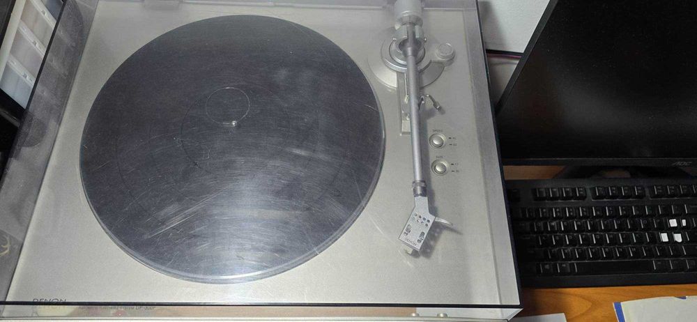Vând pikup model Denon DP 300 F, complet automat