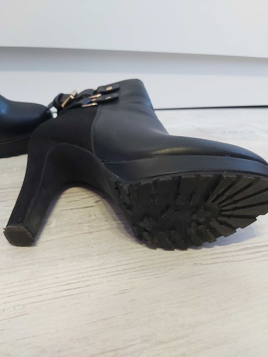 Дамски боти на ток, номер 37