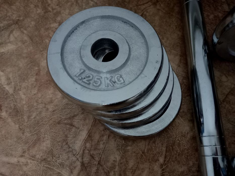 Две штанги,гантели