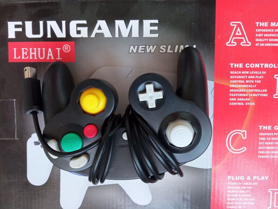 Vând console de jocuri