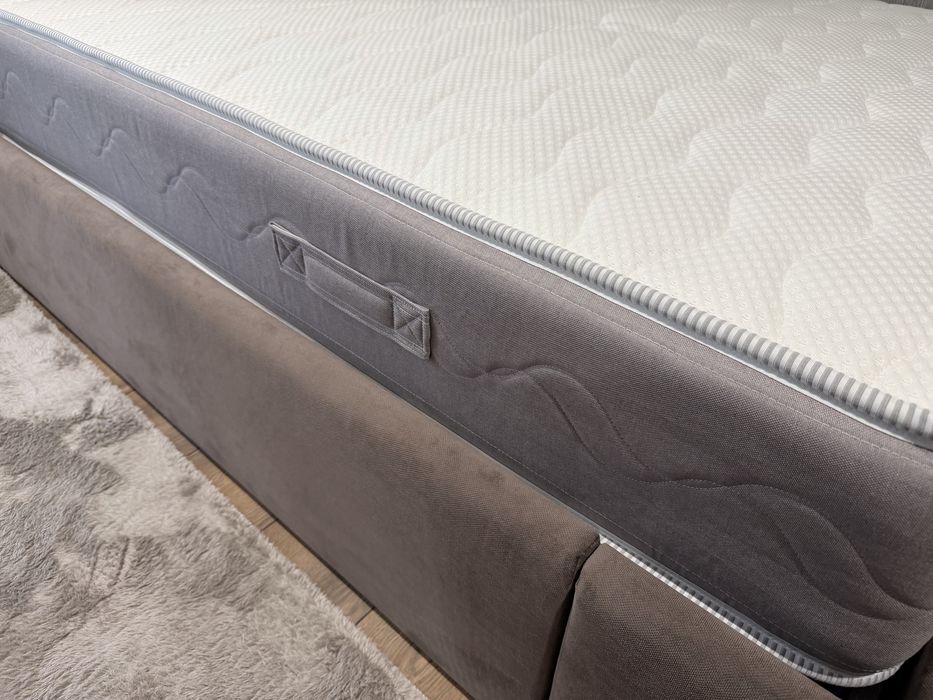 Спалня с матрак…Нова