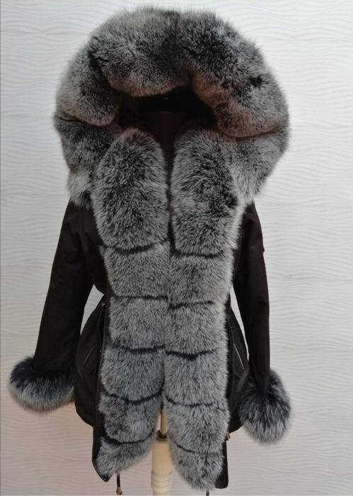 Geaca Parka cu blana naturală-Colectia noua. Calitate superioara . Pro