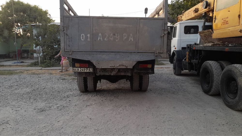 Бортли Зил, сотилади