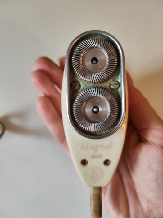 Електрическа самобръсначка