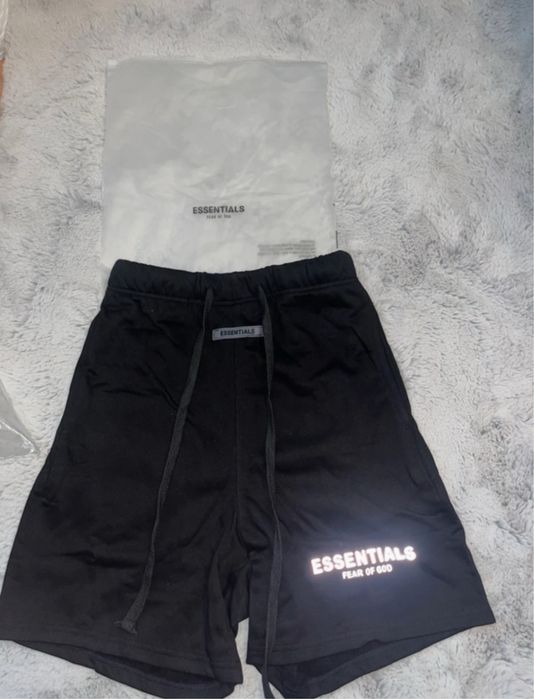 Pantaloni scurti Essentials