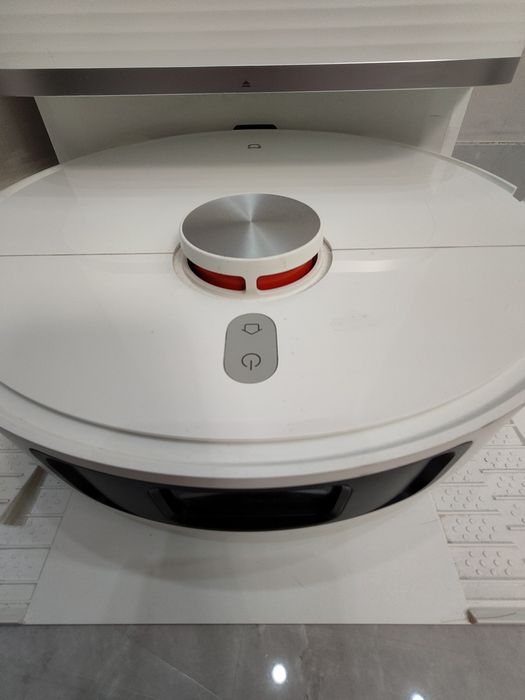 Робот-пылесос Xiaomi.         Xiaomi Robot Vacuum M30S