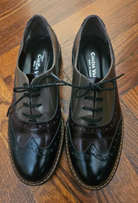 Дамски кожени обувки