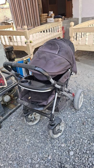 Kolyaska 300ming toza qib jonataman hozir changda turgan
