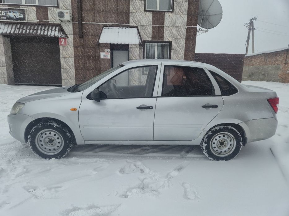 Lada granta 2012 год