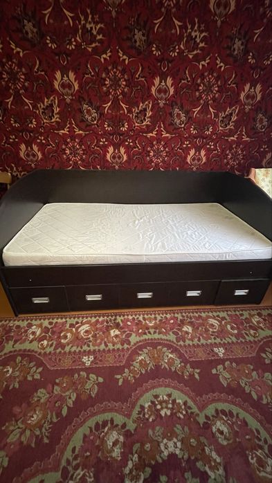 Продам кровать детскую