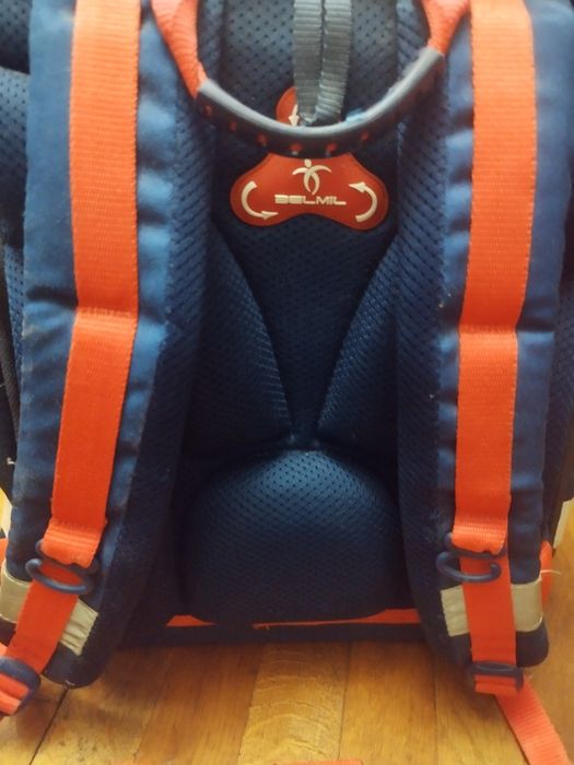 Раница за момче.Подходяща от 1-4 клас