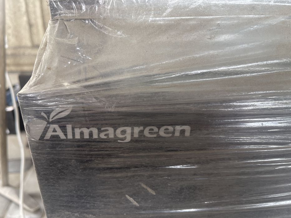 Кондитерский ветринный холодилник