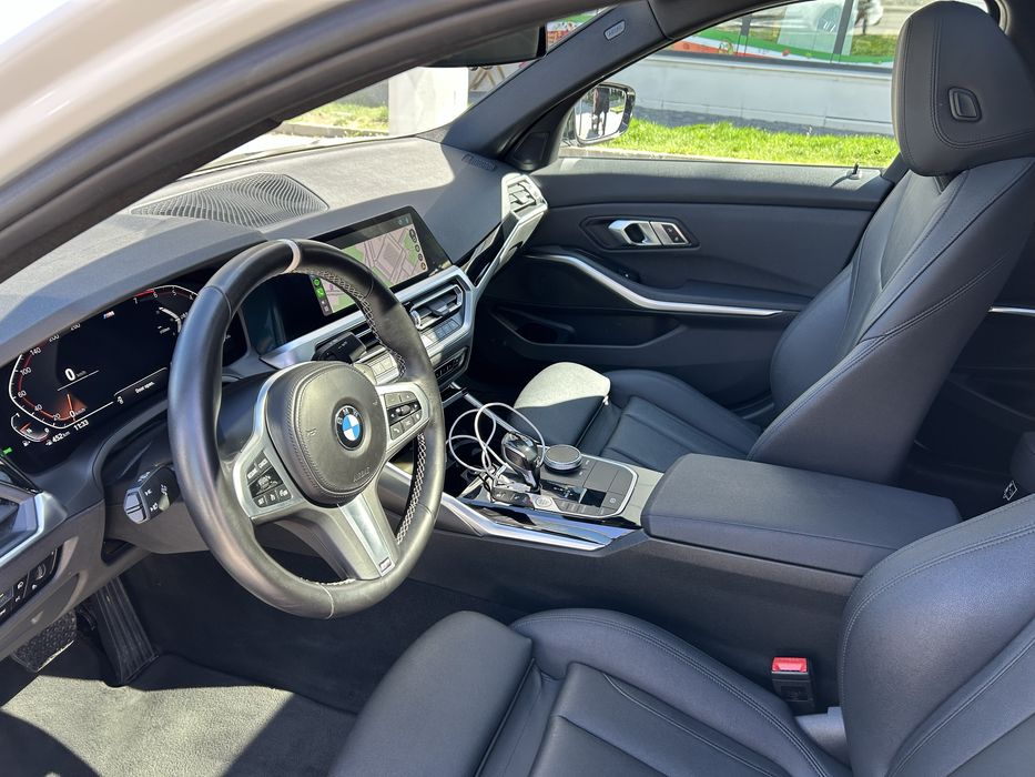 BMW 330i xDrive 258 к.с