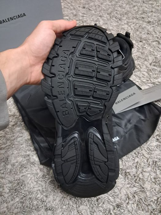 Balenciaga Track 42