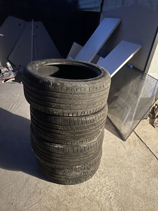 Балон 245/40 Я18