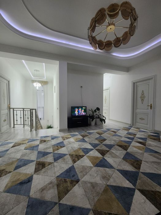 Уй сотилади Янги Хаёт тумани Чорток махалла 6сотих 2кават тулик б