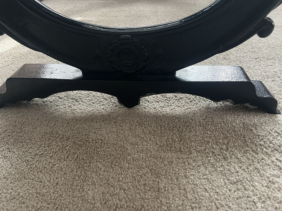 Ръчно изработена холна маса