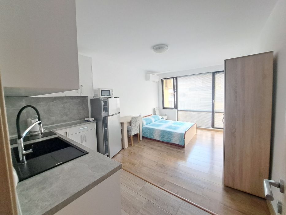 Дава се под наем Едностаен апартамент в Бургас, Сарафово - 36 кв.м за 275.4 € - Снимка #2