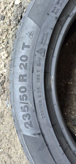 2 anvelope iarna,ca si noi Continental 235/50/20,dot 2022.Pret/buc