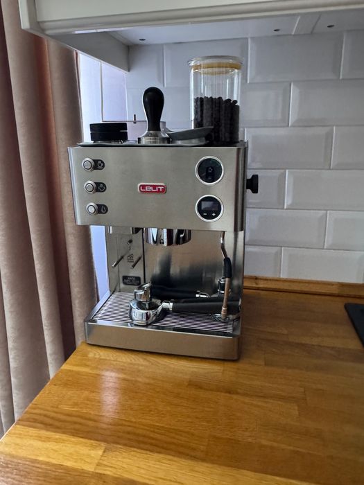 Кафемашина LELIT Kate PL 82