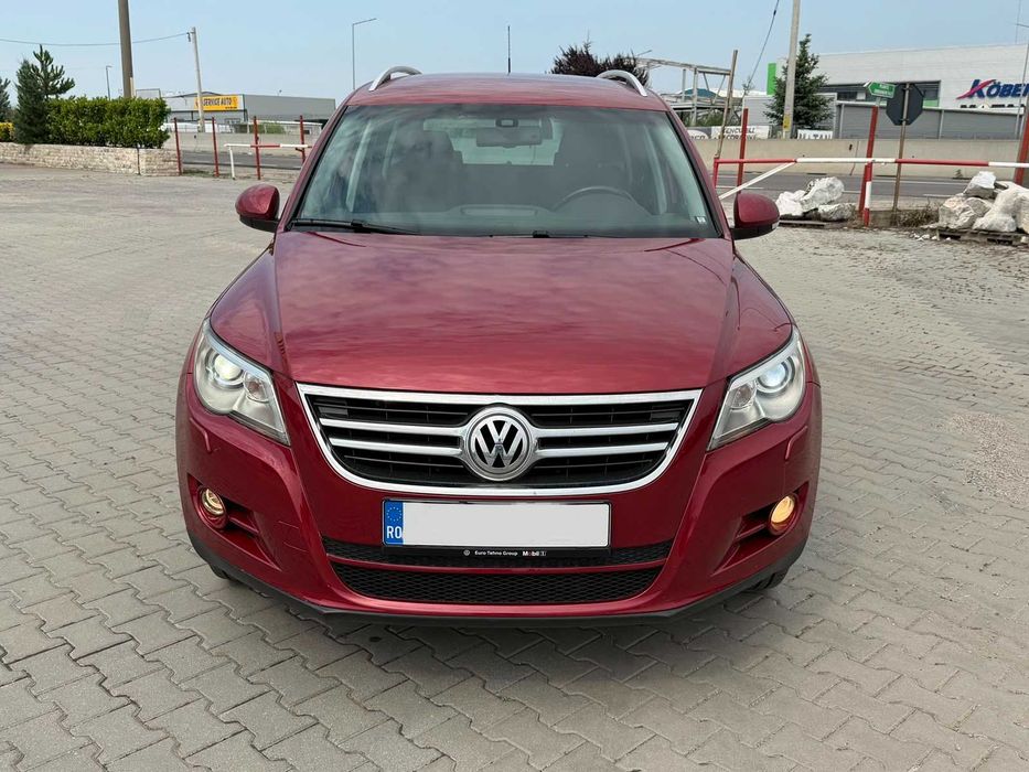 Volkswagen Tiguan / 4x4 / Automat / Navigatie / Proprietar