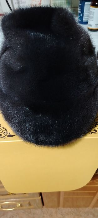 Продам шапку женскую