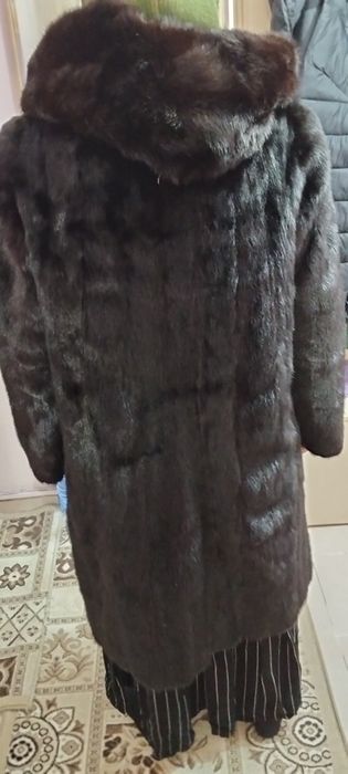 Продается черная Норковая шуба