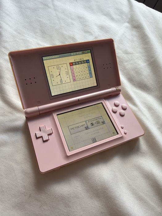 Nintendo DS Lite