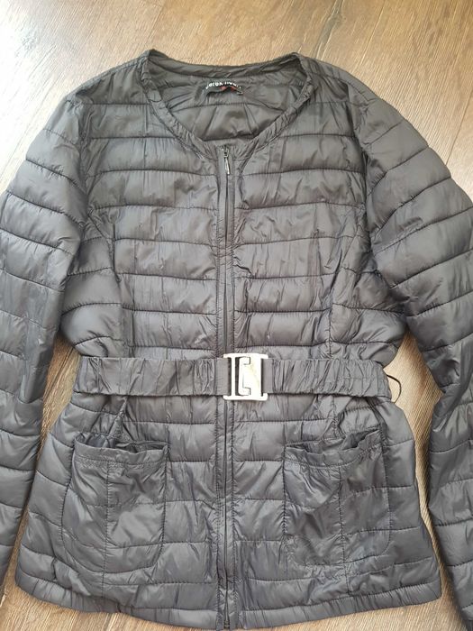 Олекотено черно яке с колан