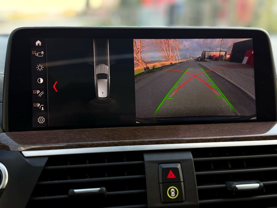 BMW X3 30i XDrive Panoramic HeadUp Interior Sport