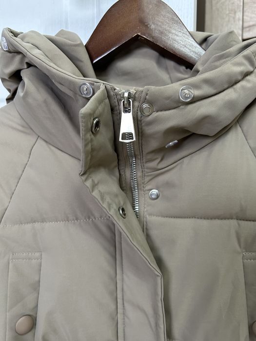 продам бежевую куртку