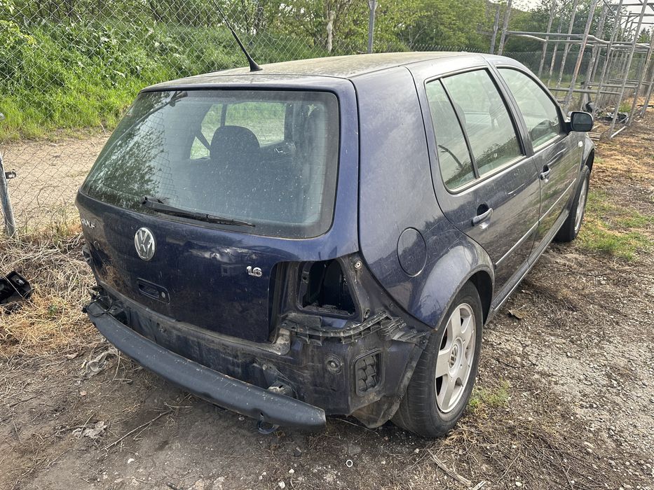 VW Golf 4 на части
