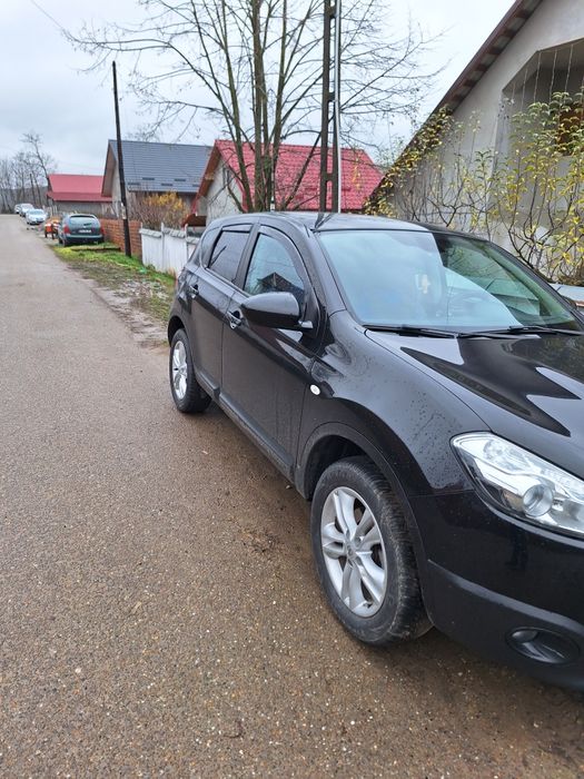 Nissan quaschai j 10 2014