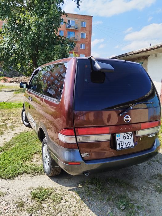 Ниссан Ларго 1996год
