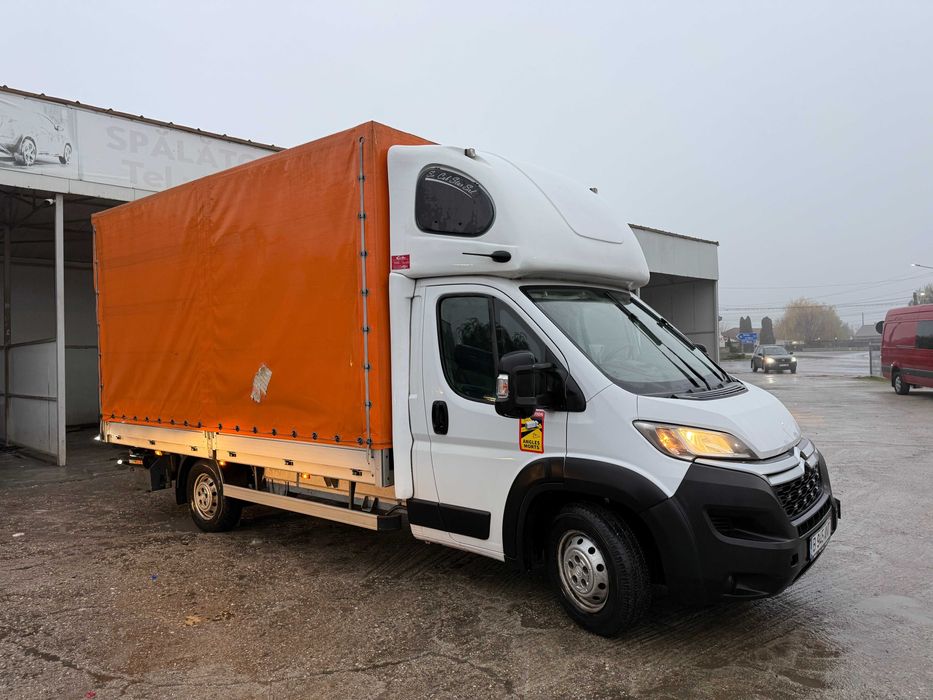Citroen Jumper 2022 cu lift hidraulic si cuseta de dormit pe cabina