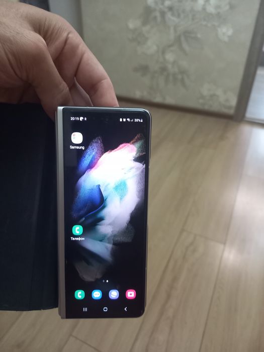 Смартфон Samsung Galaxy Z Fold 3 12/512GB Silver