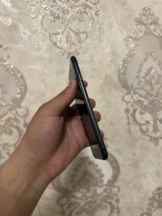 Iphone 7 76%yomkst 32gb atpichatka hamma joyi ishkaydi aybi yoq