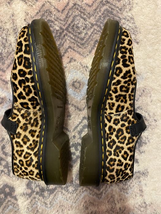 Dr. Martens Leopard Mary Jeans