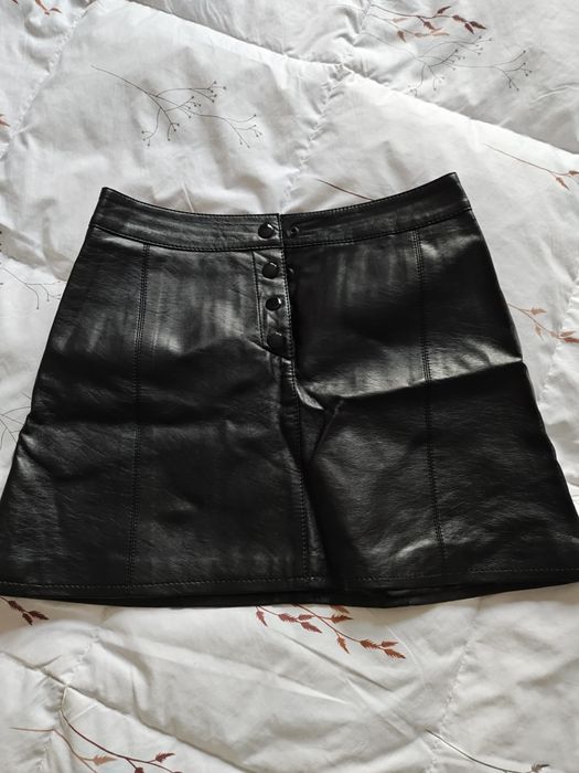 Ефектна рокля с пайети Bershka