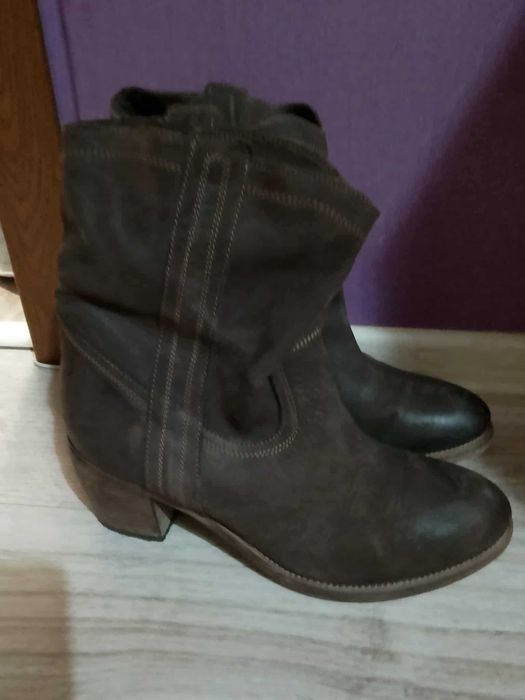 Дамски каубойски ботуши Естествен велур