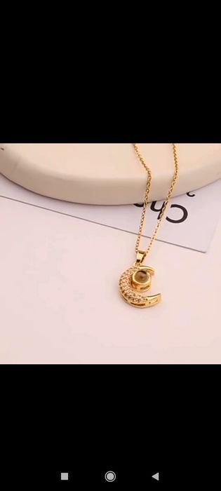 Muslima ayollarimiz uchun Allohning 99gõzal ismlari bitilgan taqinchoq