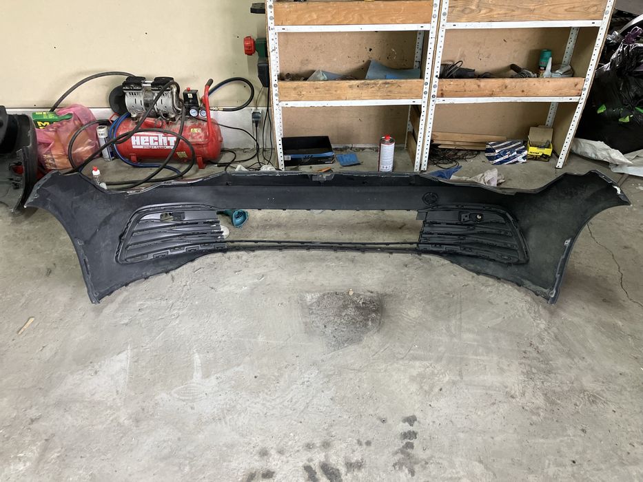 Предна броня за Фолксваген Голф 8 Volkswagen Golf VIII 2019-2024г