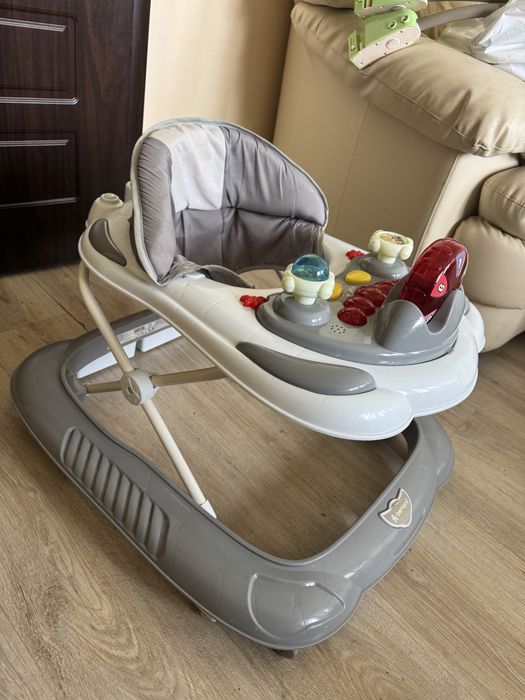 Проходилка, бънджи и играчка за кошара