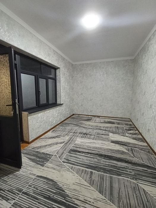 2 etajli uchastka sotiladi